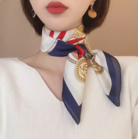 Picture of South Korea's small square scarf women's thin professional stewardesses in spring, summer and autumn are fashionable and versatile retro scarves women.